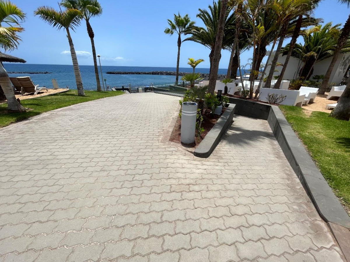Hotel RIU Palace Tenerife Beach AccessAble Hotel riu palace tenerife beach accessable