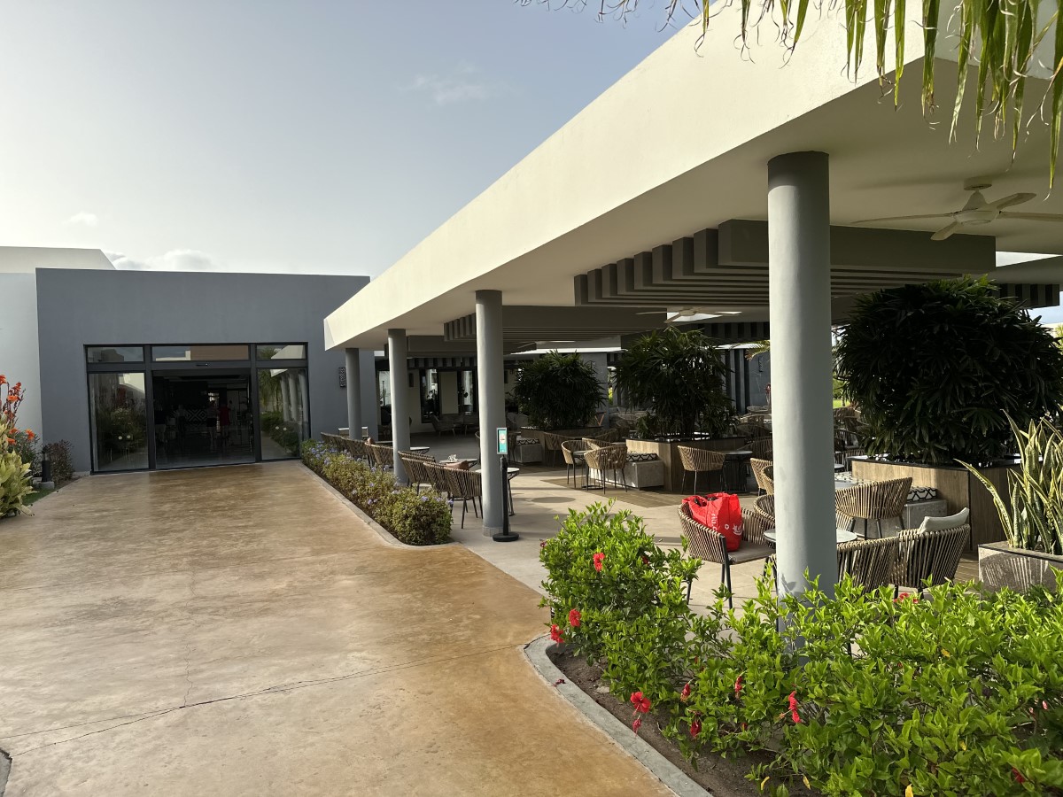 RIU Palace Santa Maria Daiquiri Lobby Bar AccessAble