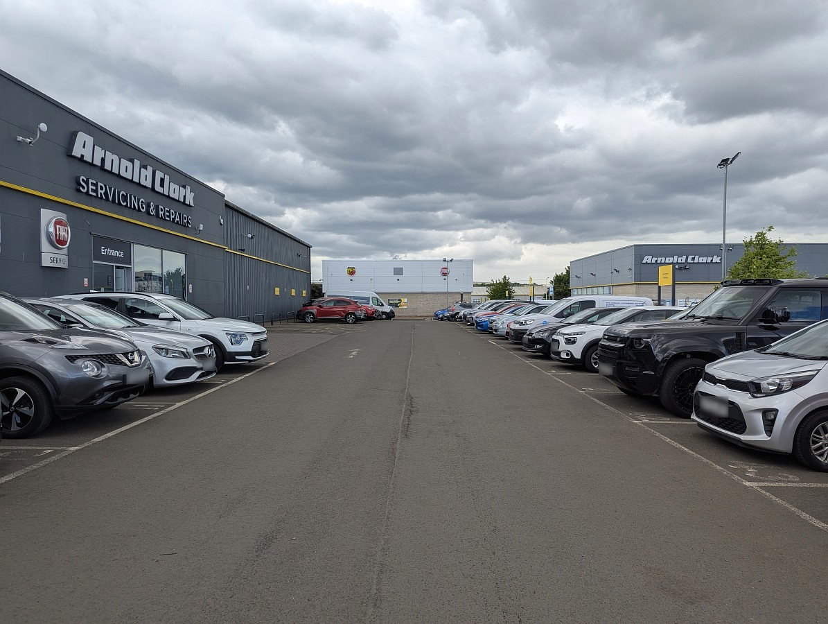 Arnold Clark Edinburgh Sighthill - Servicing and Repairs | AccessAble