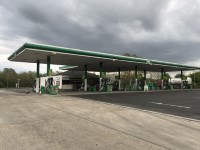 BP Petrol Station - M4 - Reading Services - Eastbound - Moto