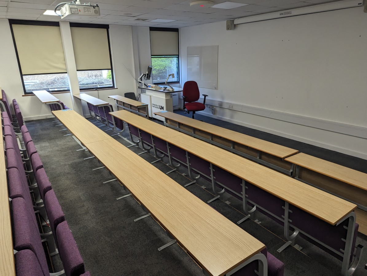 F315 - Lecture Theatre | AccessAble