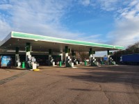 BP Petrol Station - M4 - Leigh Delamere Services - Eastbound - Moto