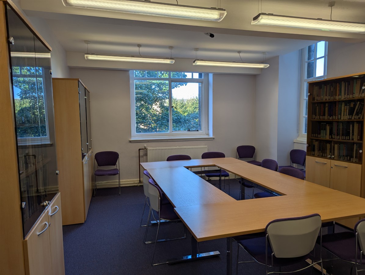 Introduction Room 2.27 - Meeting / Tutorial Room - Doorway 4 | AccessAble