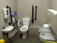 M1 - Watford Gap Services - Northbound - Roadchef Toilet Facilities