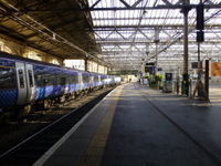Edinburgh Waverley Station - Platforms