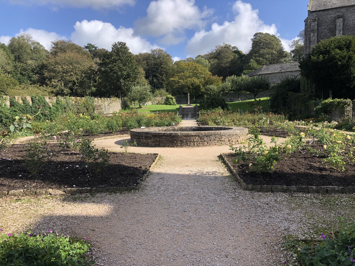 Buckland Abbey - Elizabethan Garden