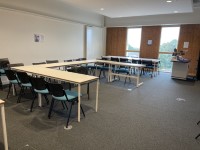 D10 Small Seminar Room