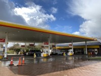 Shell Petrol Station - M1 - Tibshelf Services - Northbound - Roadchef