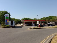 Esso Petrol Station - M20 - Maidstone Services - Roadchef