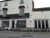 Zinis Restaurant & Bar