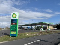 BP Petrol Station - M6 - Rugby Services - Moto