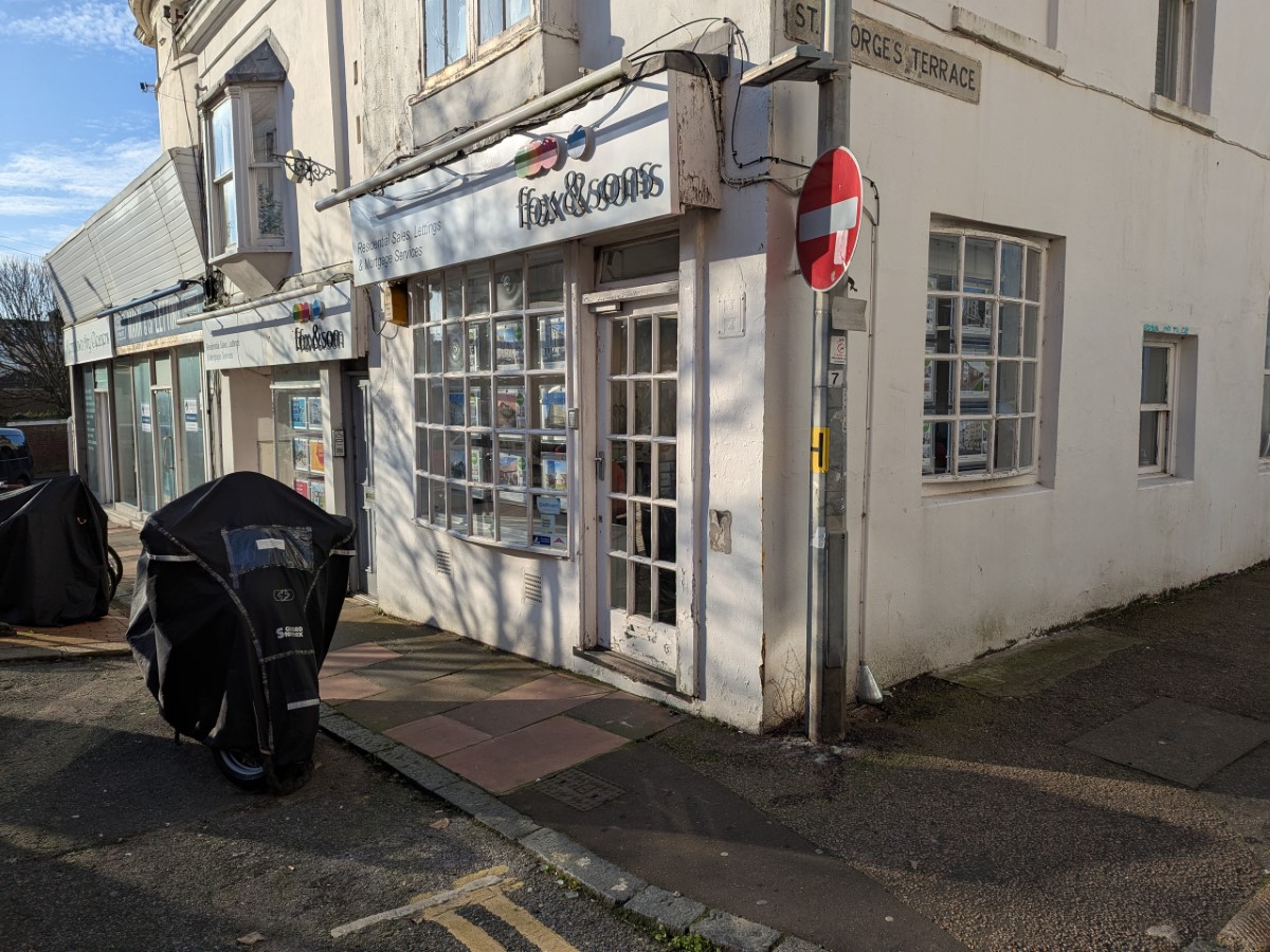 Fox & Sons - Kemp Town | AccessAble