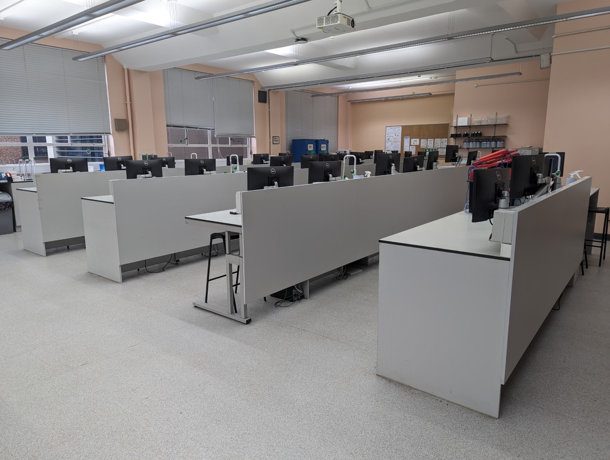 Hardy - 218 South Teaching Laboratory