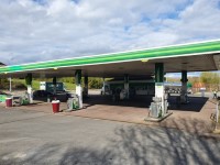 BP Petrol Station - M48 - Severn View Services - Moto