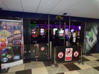 &Play Gaming Lounge - M2 - Medway Services - Moto 