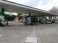 BP Petrol Station - M4 - Chieveley Services - Moto