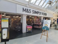 M&S Simply Food - M62/A1(M) - Ferrybridge Services - Moto
