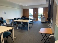 D09 Small Seminar Room