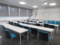 1F383 - Classroom