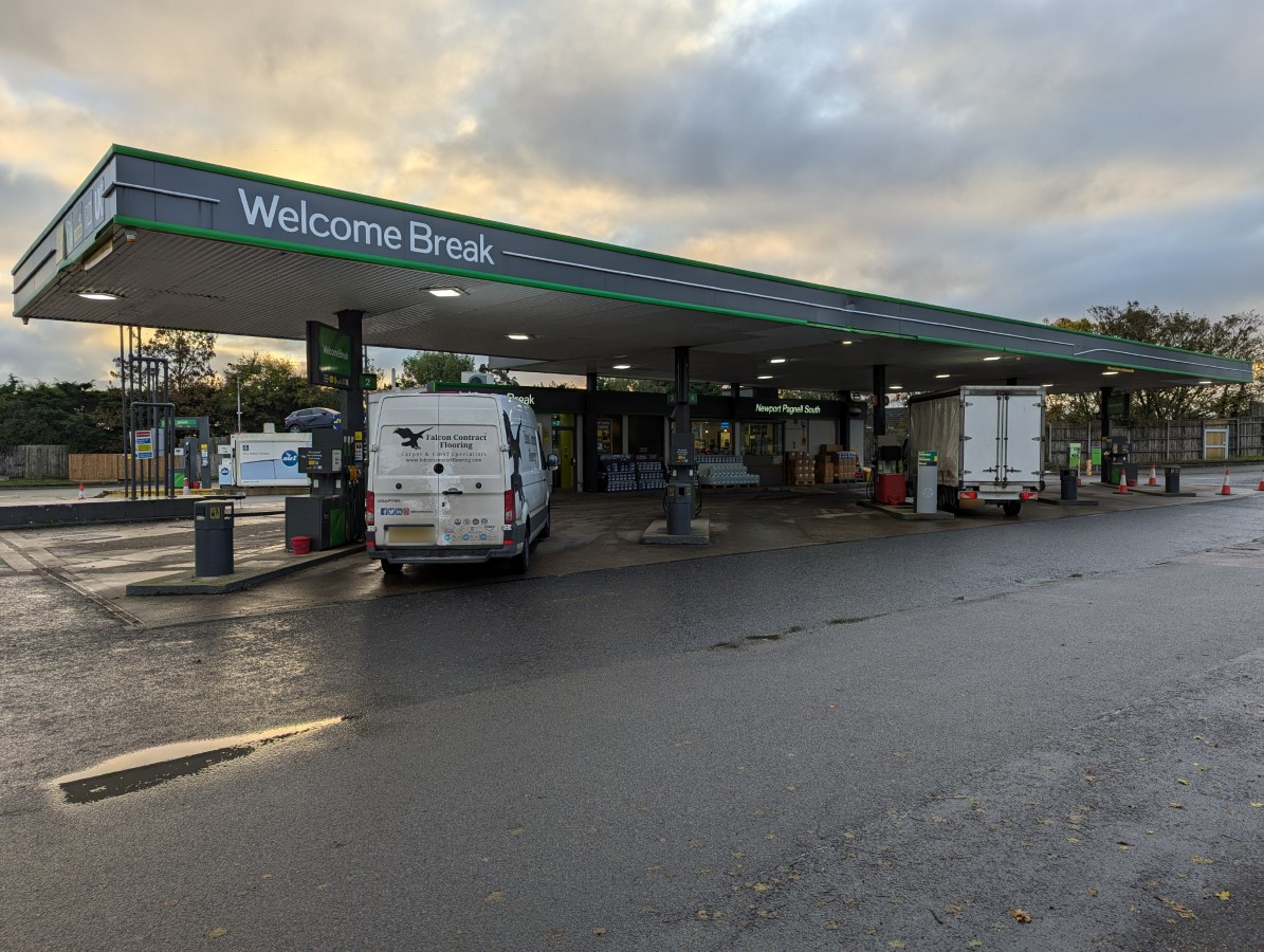 Welcome Break Newport Pagnell Southbound Services M1