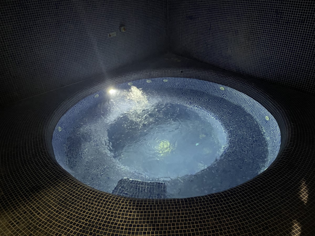 Holiday Village Seaview Gym, Sauna and Jacuzzi AccessAble