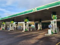 BP Petrol Station - M4 - Leigh Delamere Services - Westbound - Moto