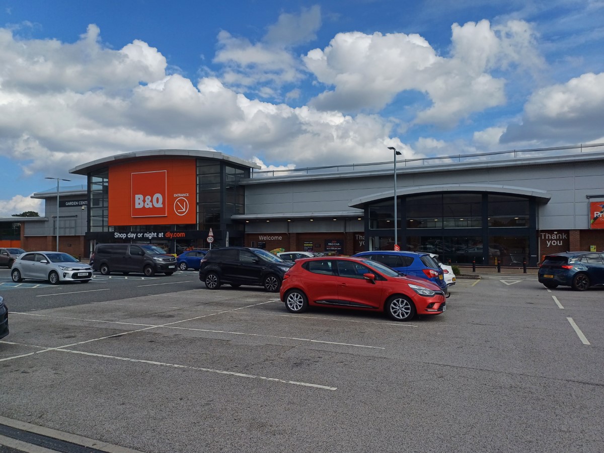 B&Q Grimsby | AccessAble