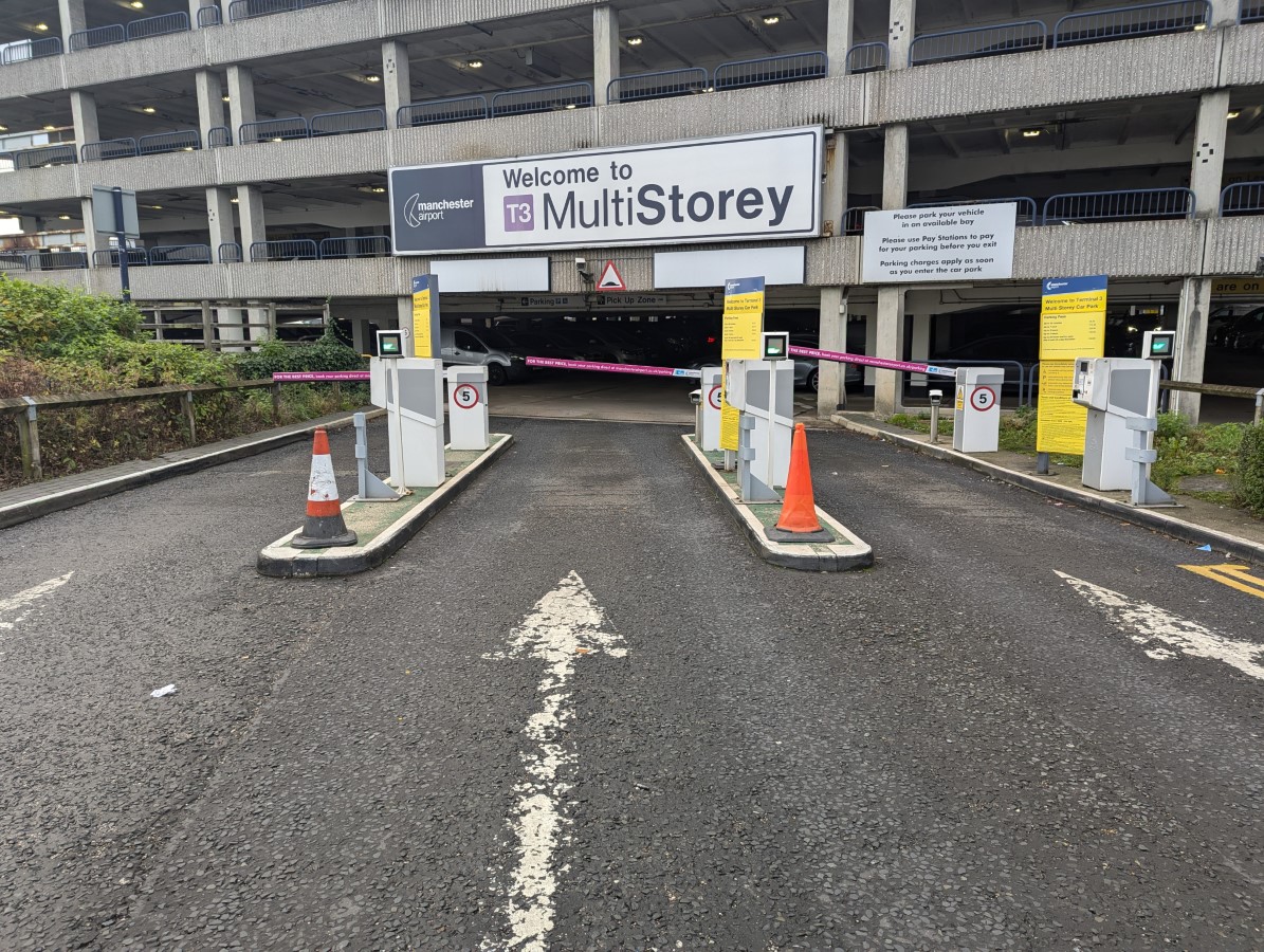 Manchester Airport Terminal 3 Pick Up Car Park www.accessable.co.uk